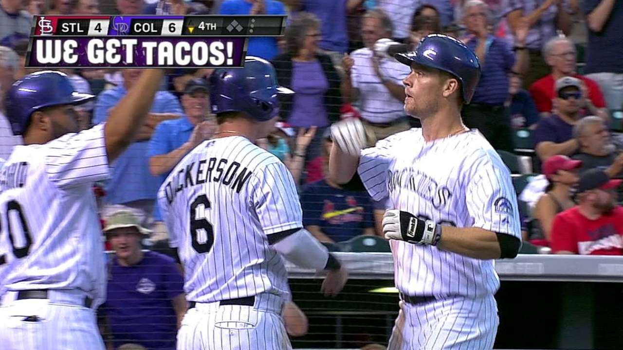 Morneau remolca seis y Rockies salen del bache