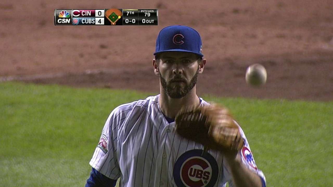 Arrieta luce en la loma y guía a Cubs sobre Rojos