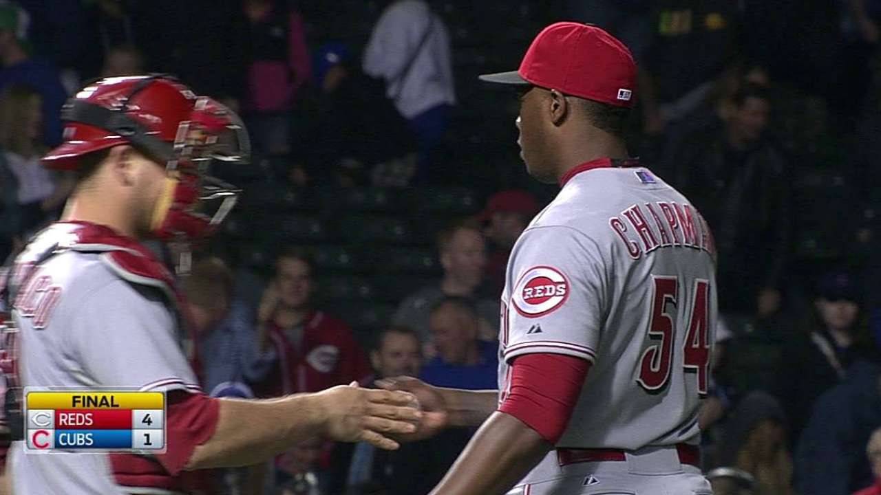 Rojos dominaron en el Wrigley detrás de Mat Latos