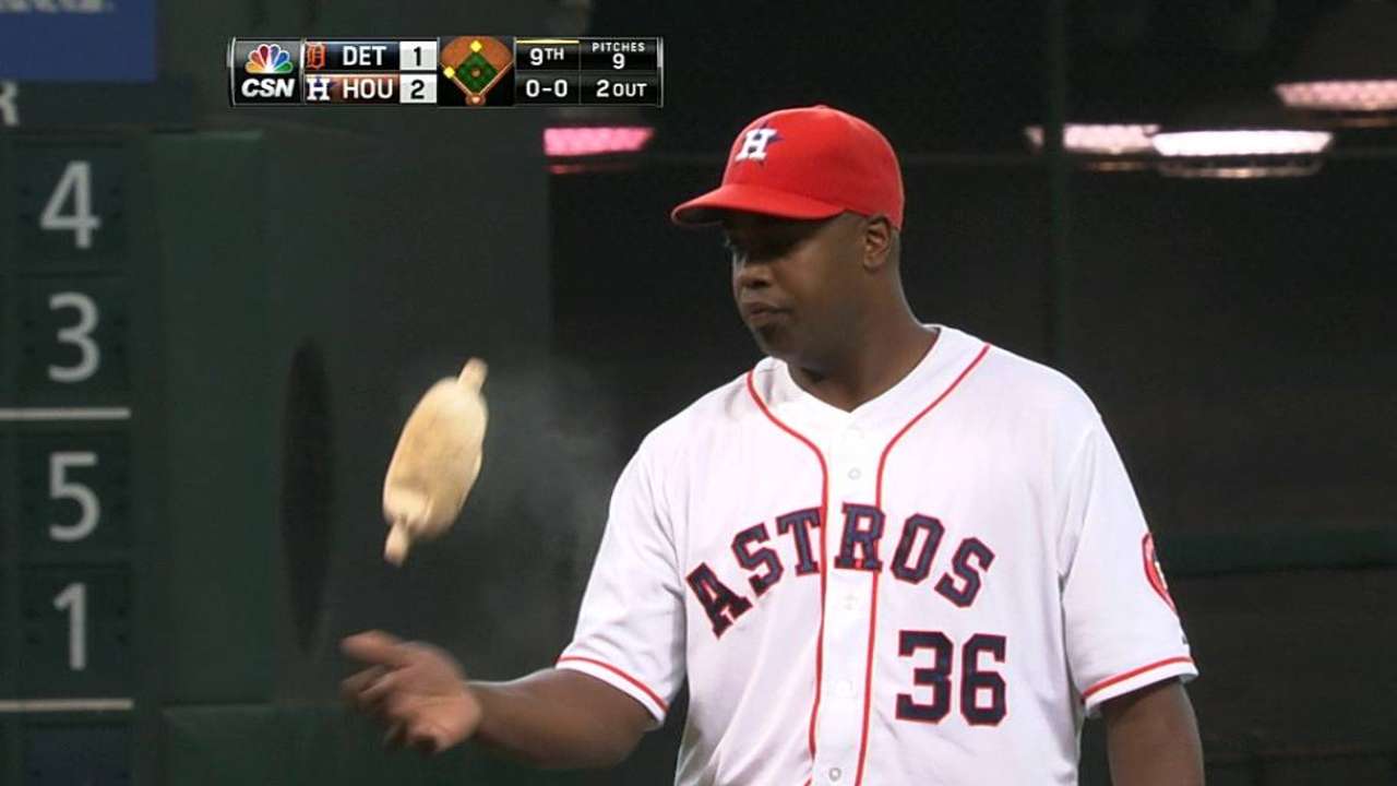 Astros designate veteran reliever Williams