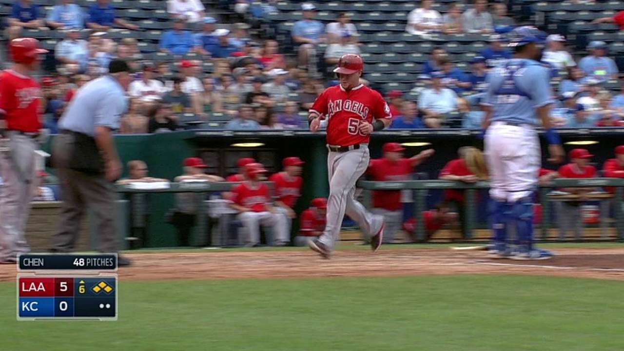 Pujols empuja 2 y conduce triunfo de Angels vs. K.C.