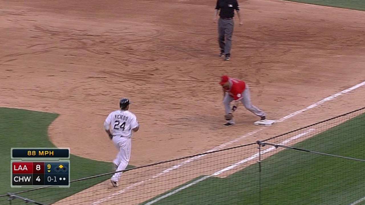 Angels should stick with atypical closer Smith