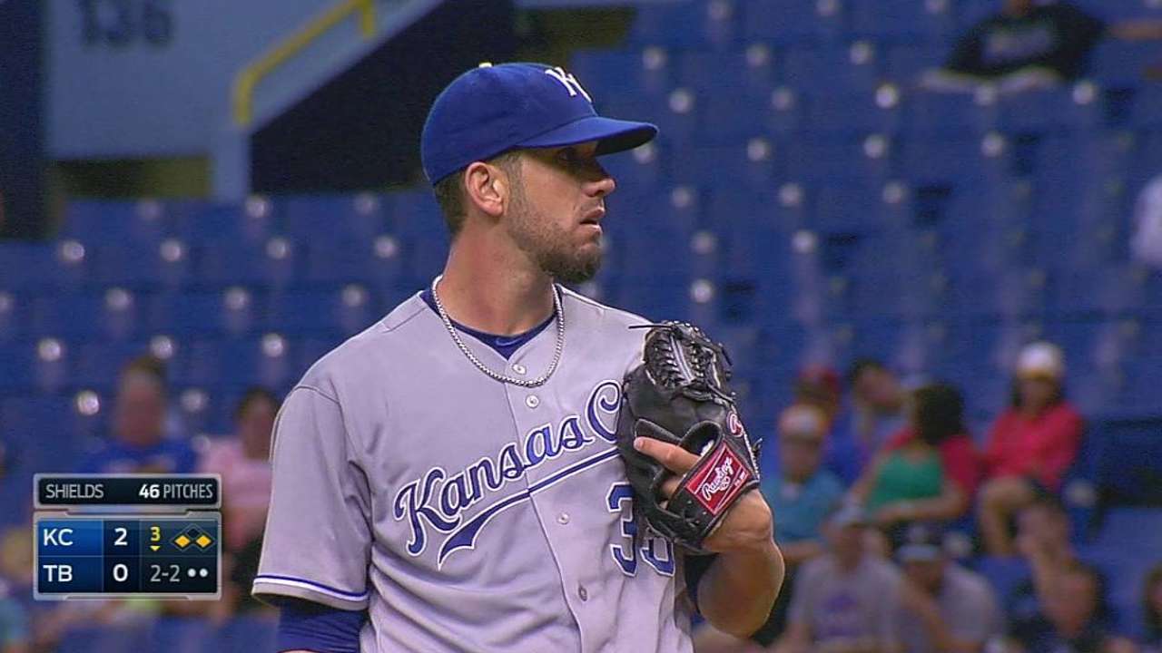 Rays cayeron silenciados por Shields y Reales