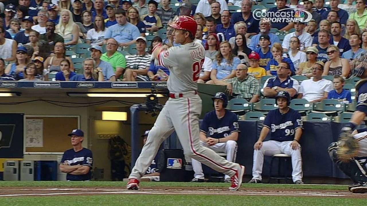 Filis superan a Cerveceros detrás de Hamels y Utley