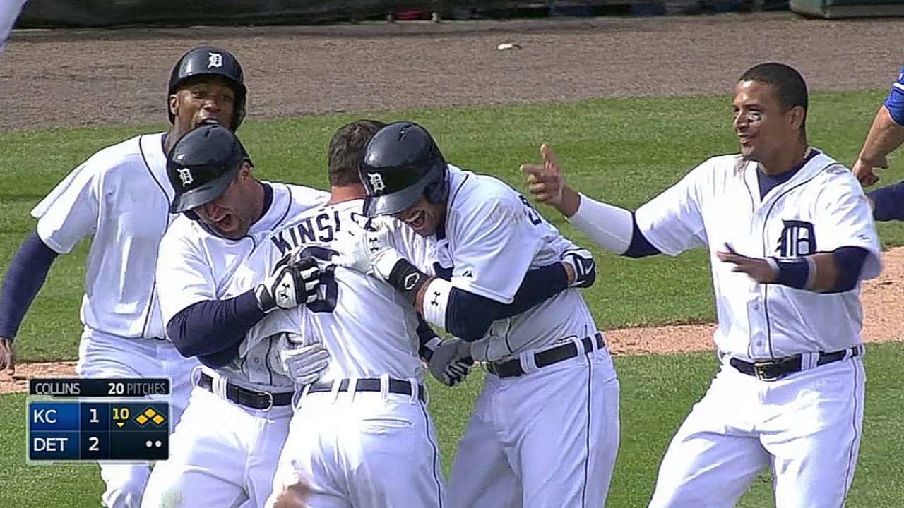 Kinsler latest to lead Tigers' walk-off hit parade