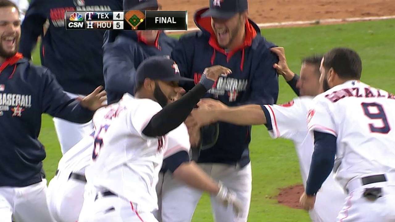 Domínguez decide victoria de Astros sobre Rangers