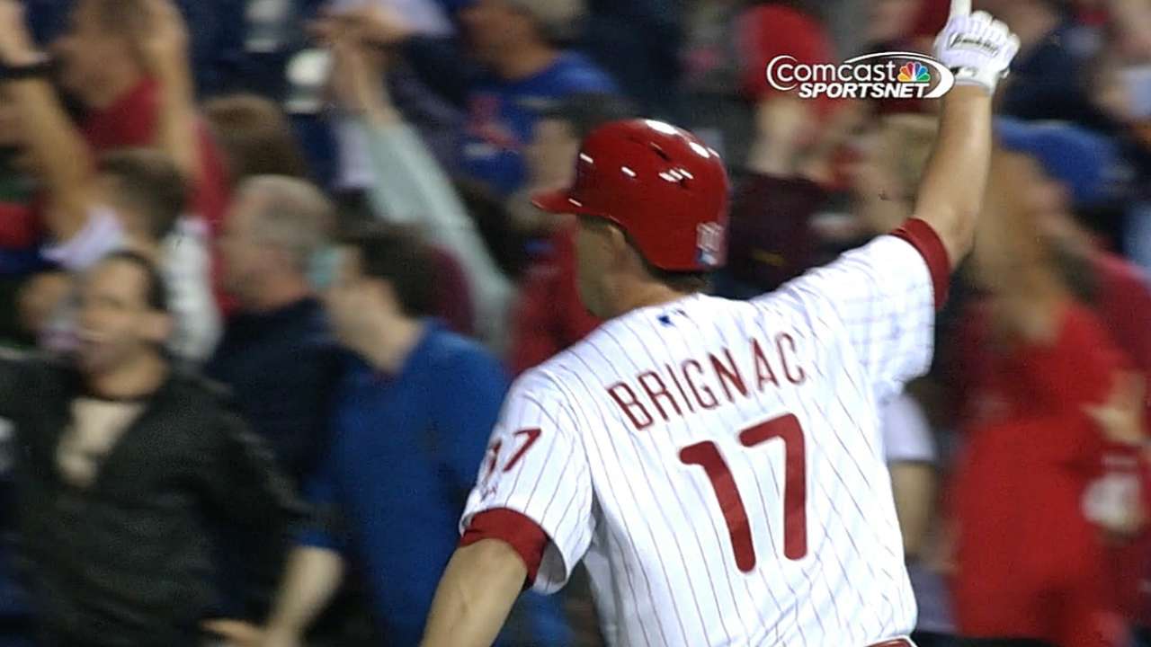 Padres quedaron tendidos con HR de Brignac, Filis
