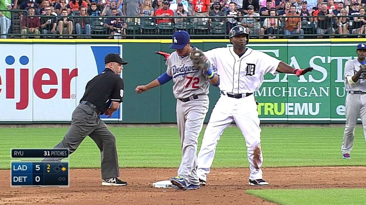 Torii's reviewed double helps jump-start big inning