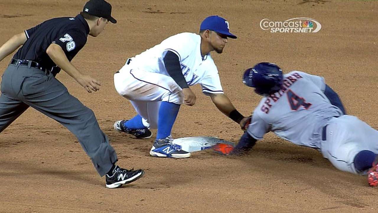 Astros lose challenge as call at second base confirmed