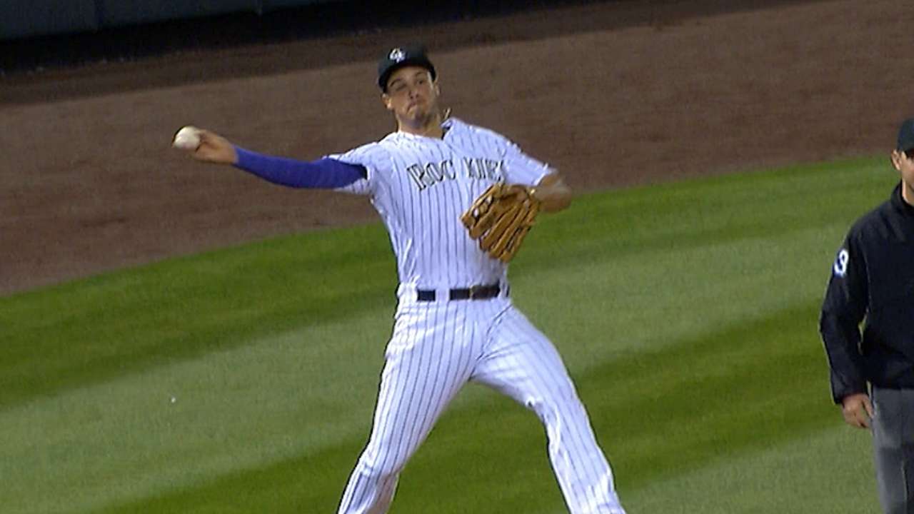 Arenado lets instincts take over on defense