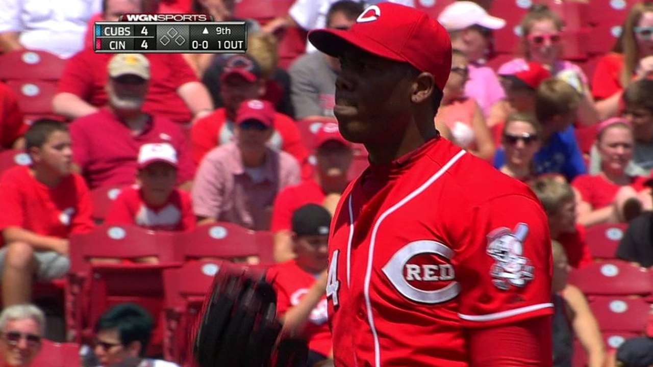 Chapman makes history, ties Sutter's lengthy record