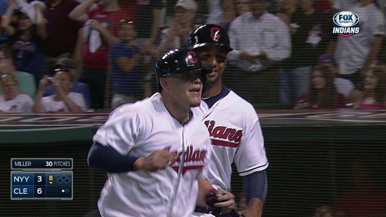 Pérez, Santana dan HR para guiar a Indios ante N.Y.