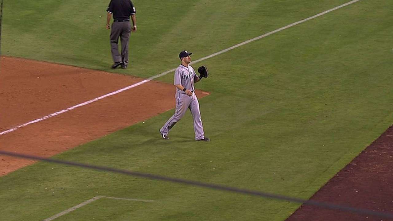 Bloomquist's leaping catch