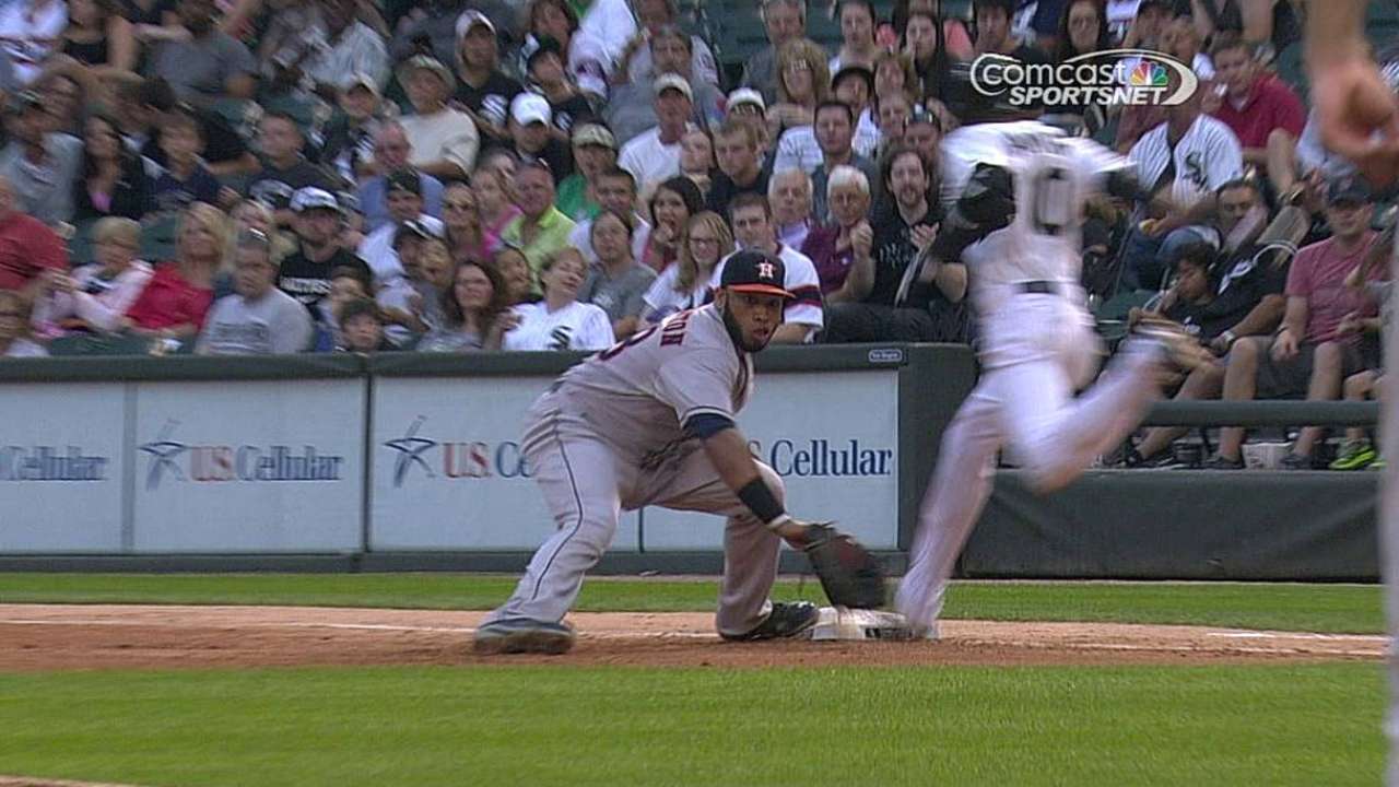 Three calls overturned in Astros-White Sox tilt