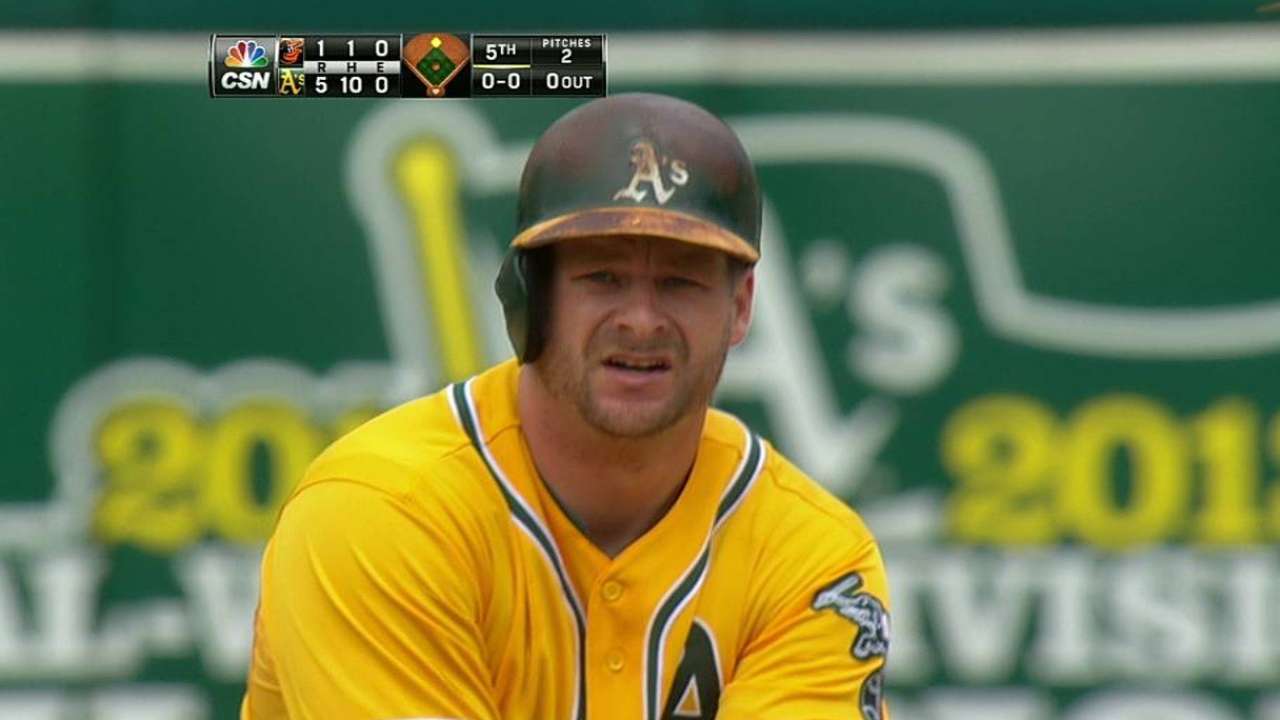 Foot pain keeps Vogt from catching, not hitting