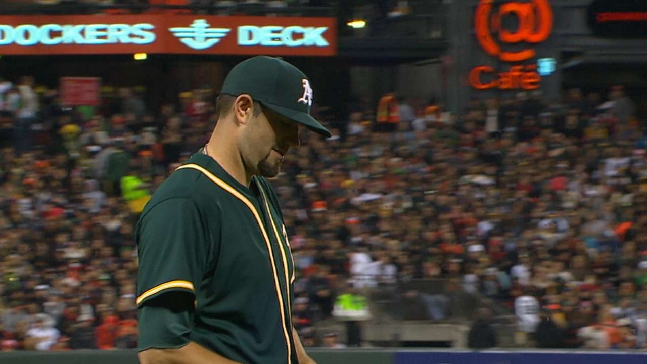 A's remain vexed in SF, lose Hammel's debut