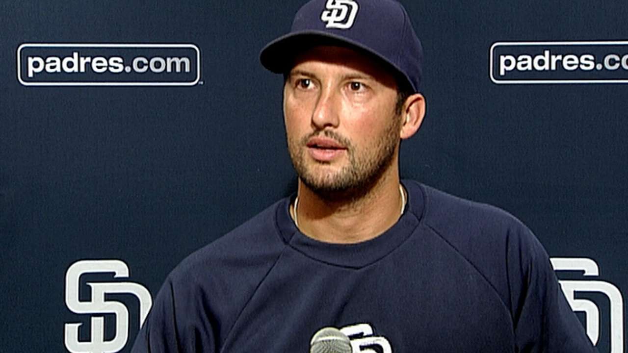 Angels acquire closer Street for prospects