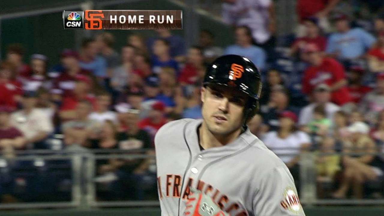 Duvall's homer lifts Giants to win over Phillies