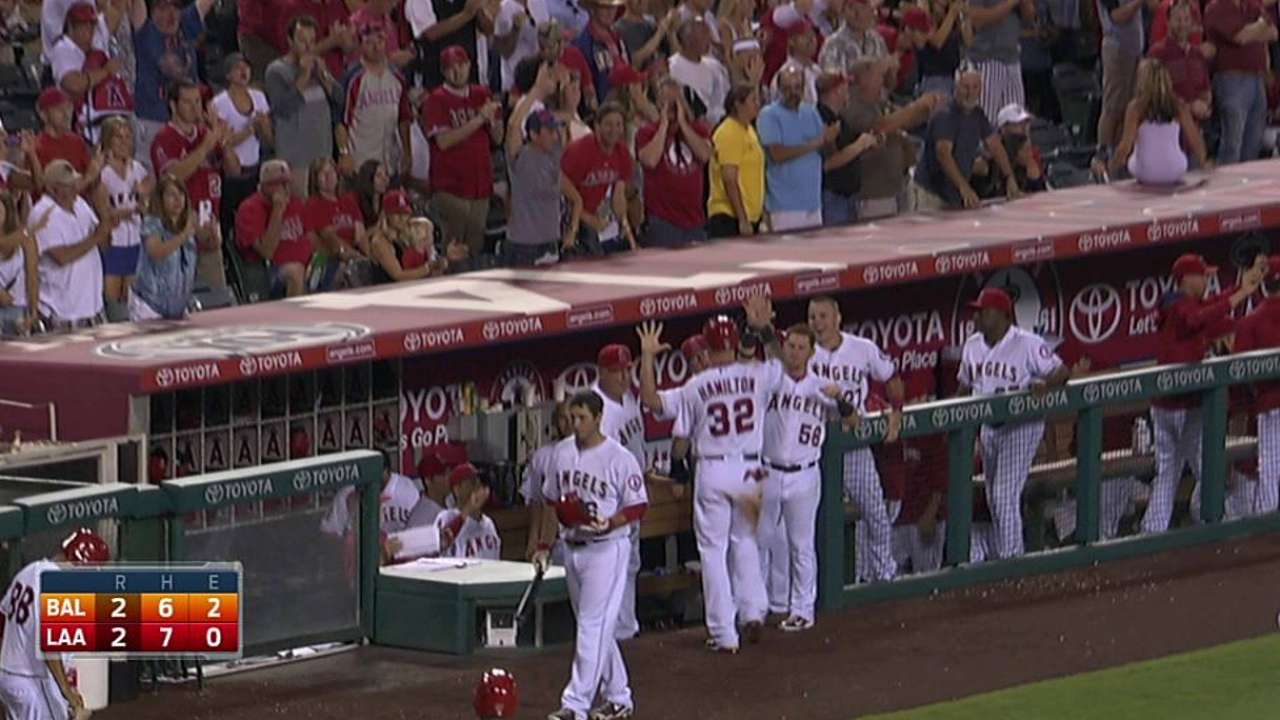 Angels remontan y sacan el del honor ante Orioles