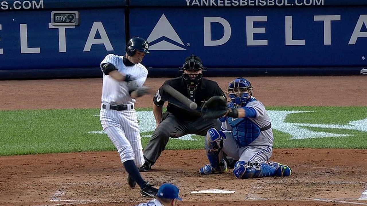 Ichiro's first homer rallies Yanks past Blue Jays