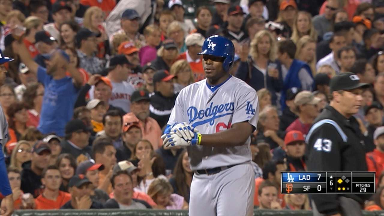 Puig pega 3 triples y conduce a L.A. sobre Gigantes