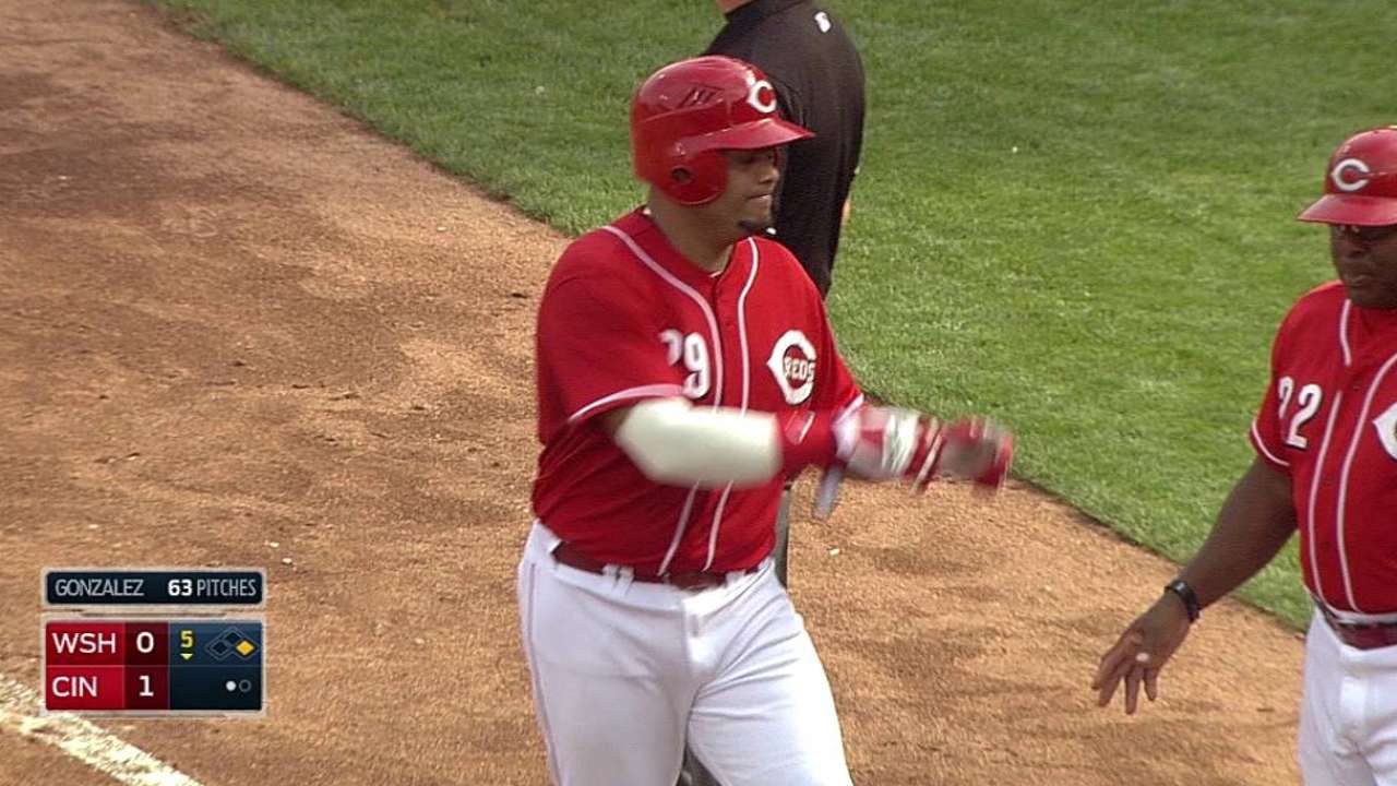 Cueto, Peña ayudan a Rojos a romper la mala racha