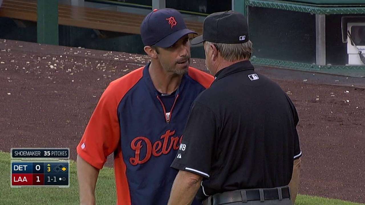 Ausmus remembers retiring umpires