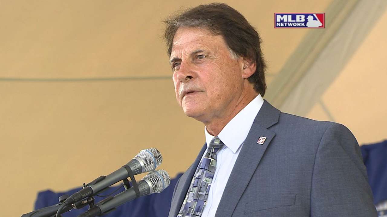 La Russa: Support system key to Hall of Fame career