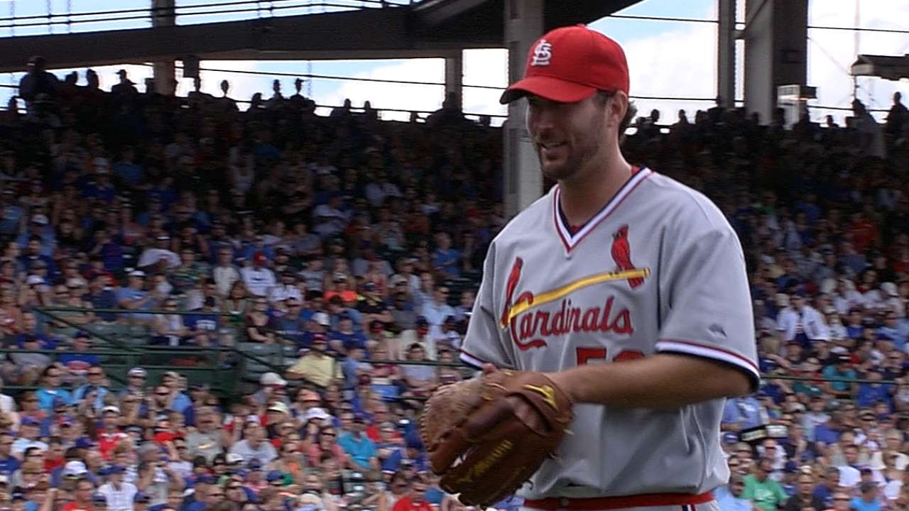 Cardenales superan a Cubs en duelo de pitcheo
