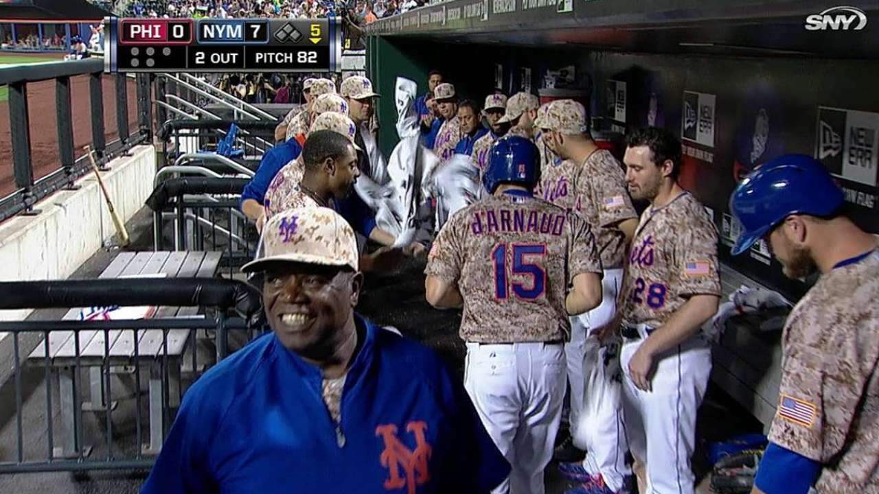 Mets doblegaron a Filis detrás de Colón y d'Arnaud