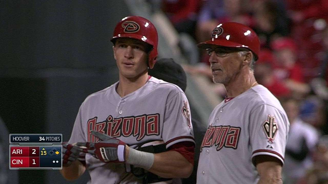 Ahmed's RBI single wins it for D-backs in 15