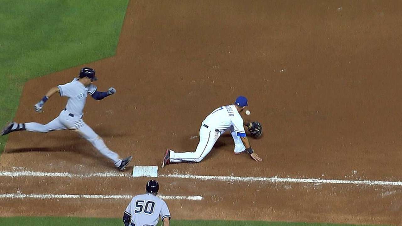 Replay gives Jeter single to help key Yanks' rally
