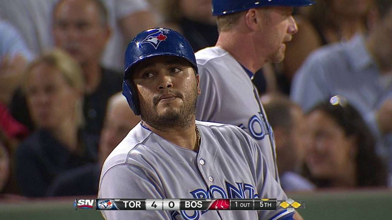 Buehrle ayudó a Azulejos a sellar barrida en Boston