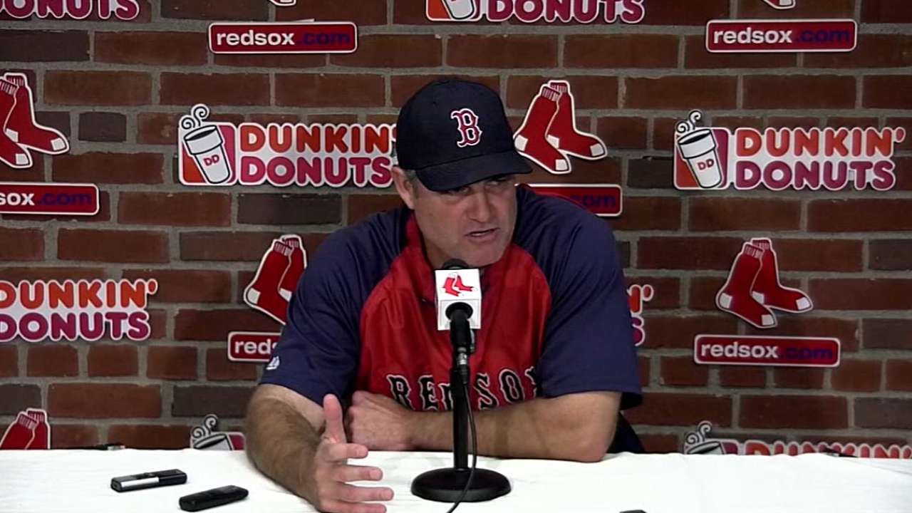 Fans recognize Lester amid uncertainty