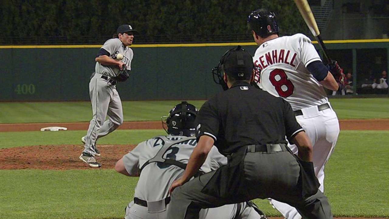 Farquhar OK after being hit by comebacker