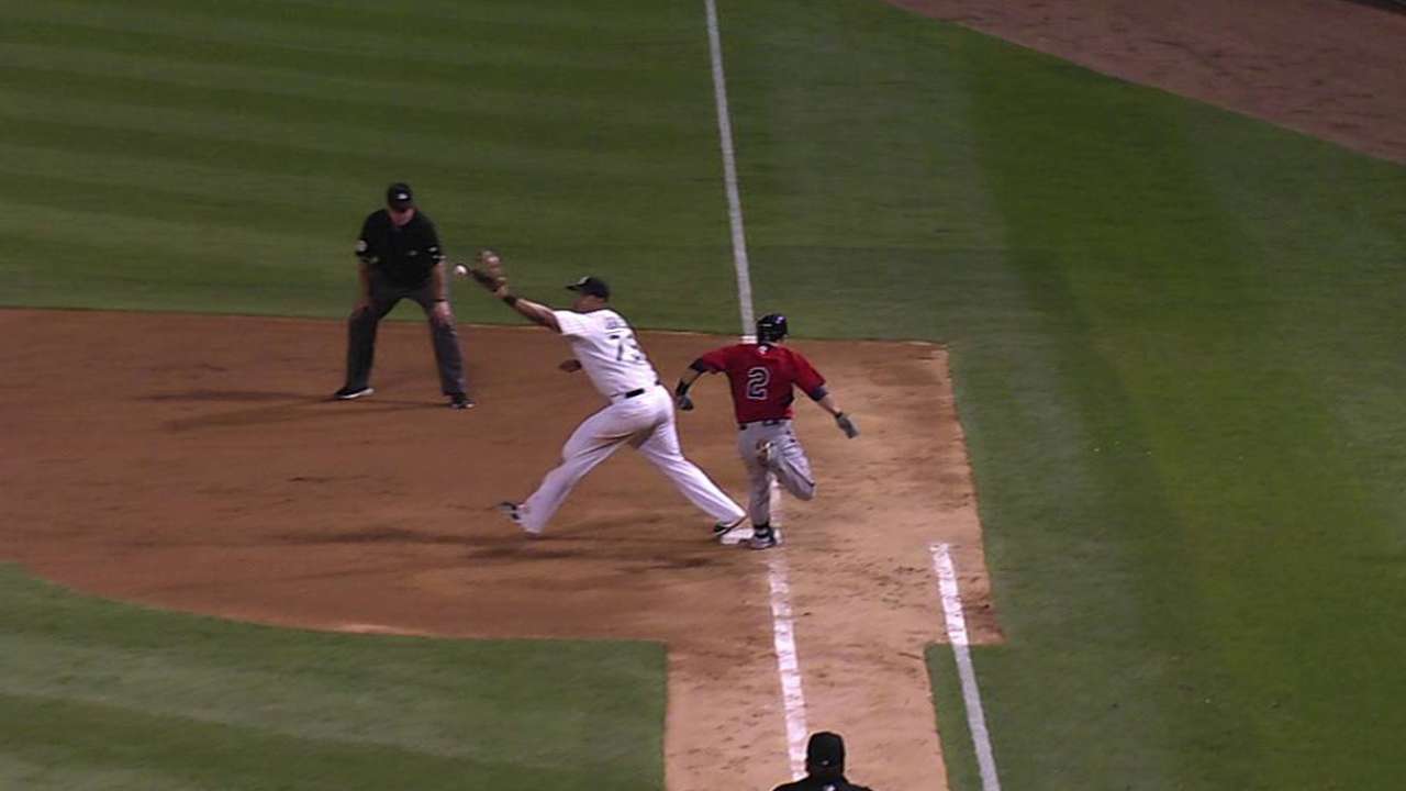 Gardenhire gets out call at first overturned in seventh