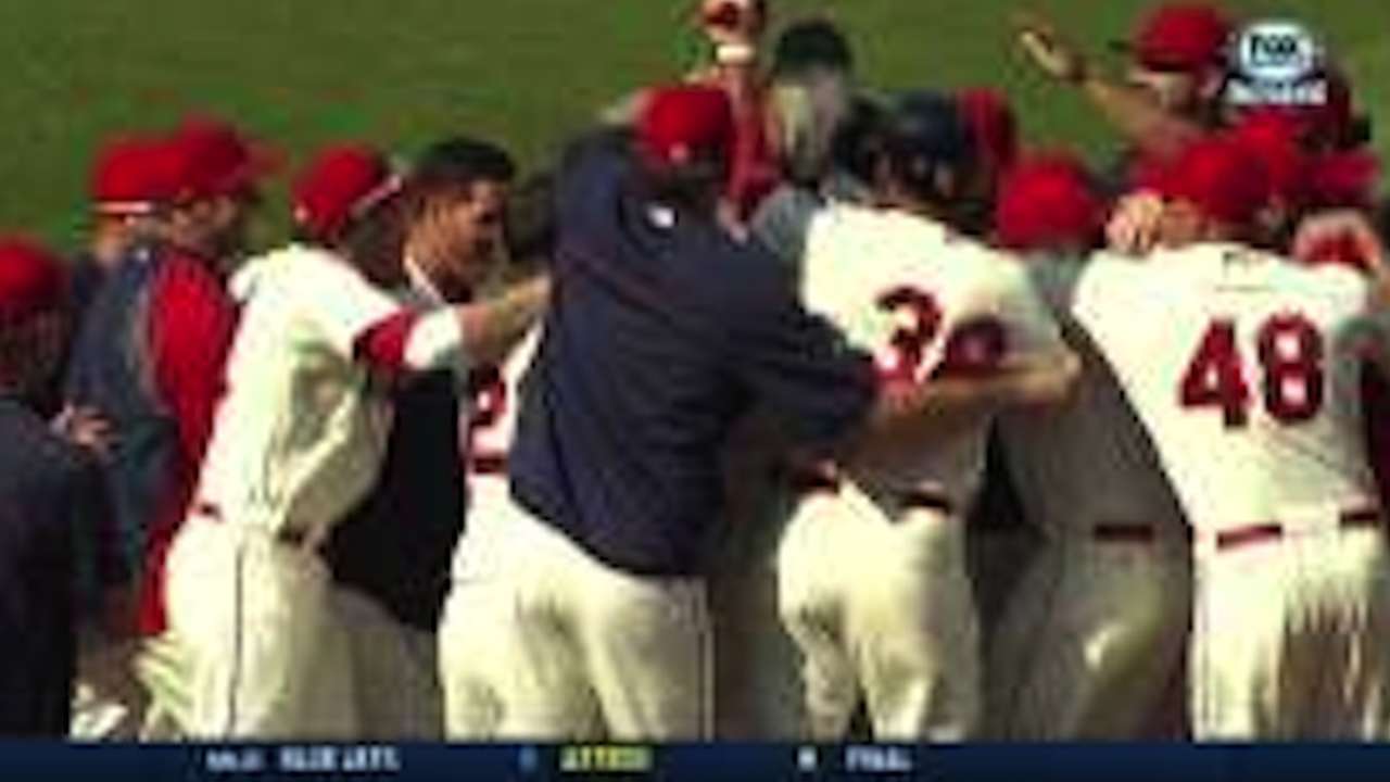HR de Brantley dejó tendidos a Rangers en la 12ma