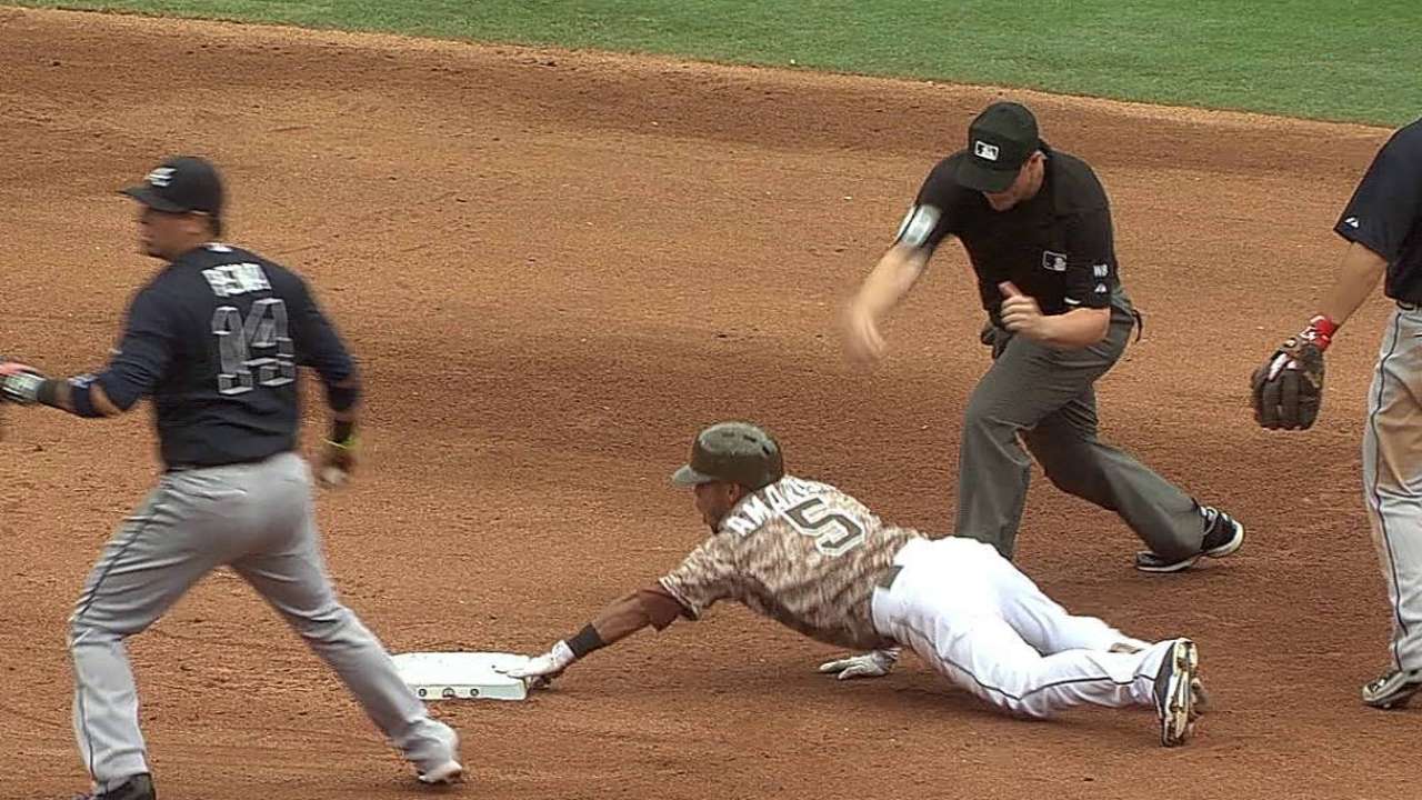 Padres win replay challenge in fourth vs. Braves