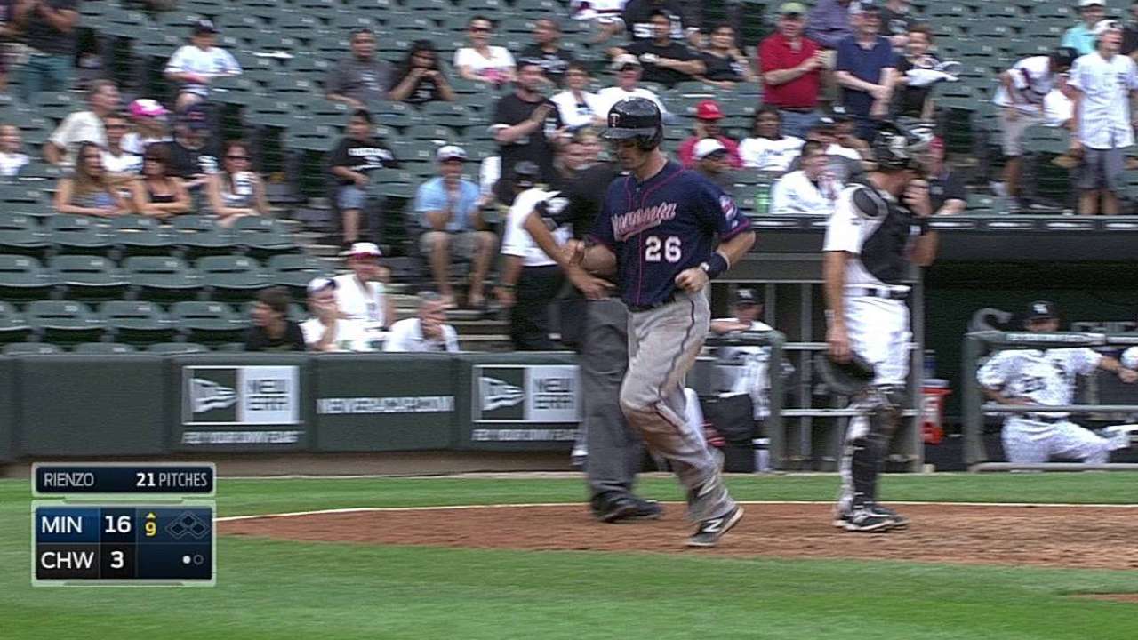 Mellizos reaccionan y le propinan paliza a White Sox