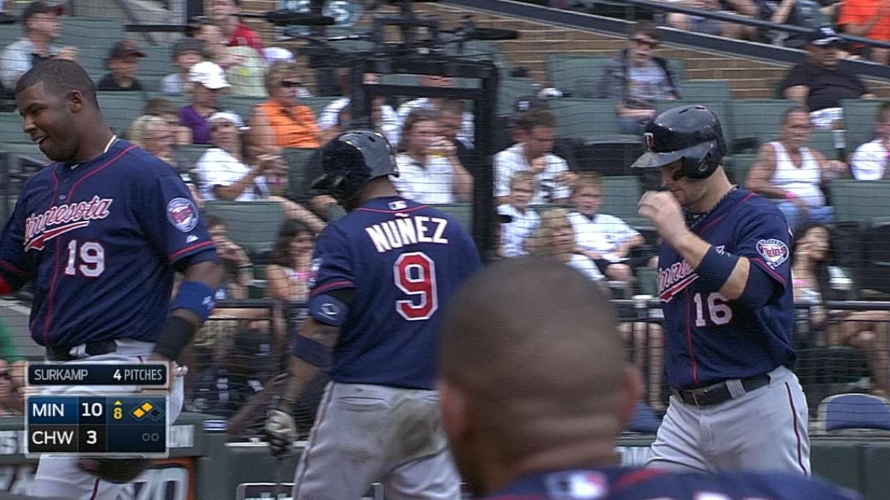 Twins erupt with nine-run eighth to rout White Sox