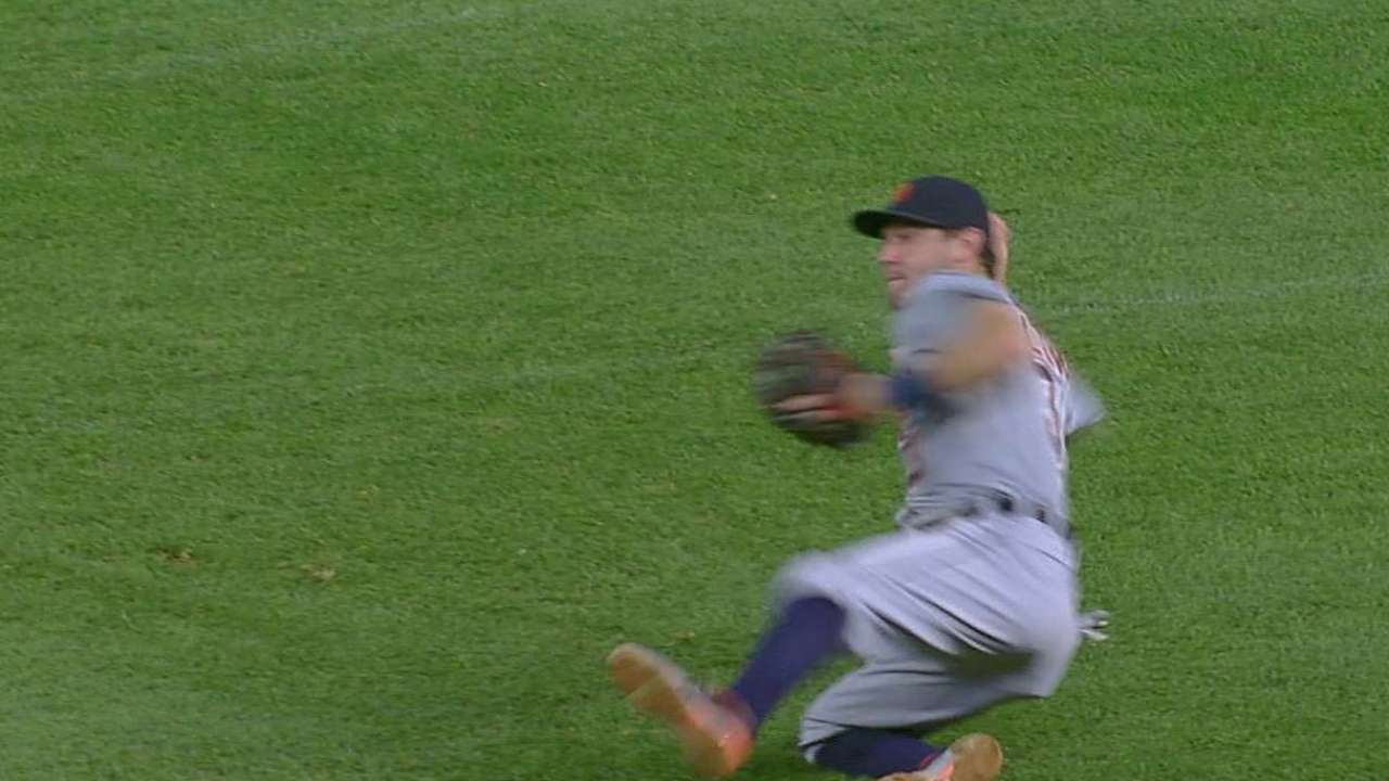 Ausmus raves about Kinsler's glove work for Tigers