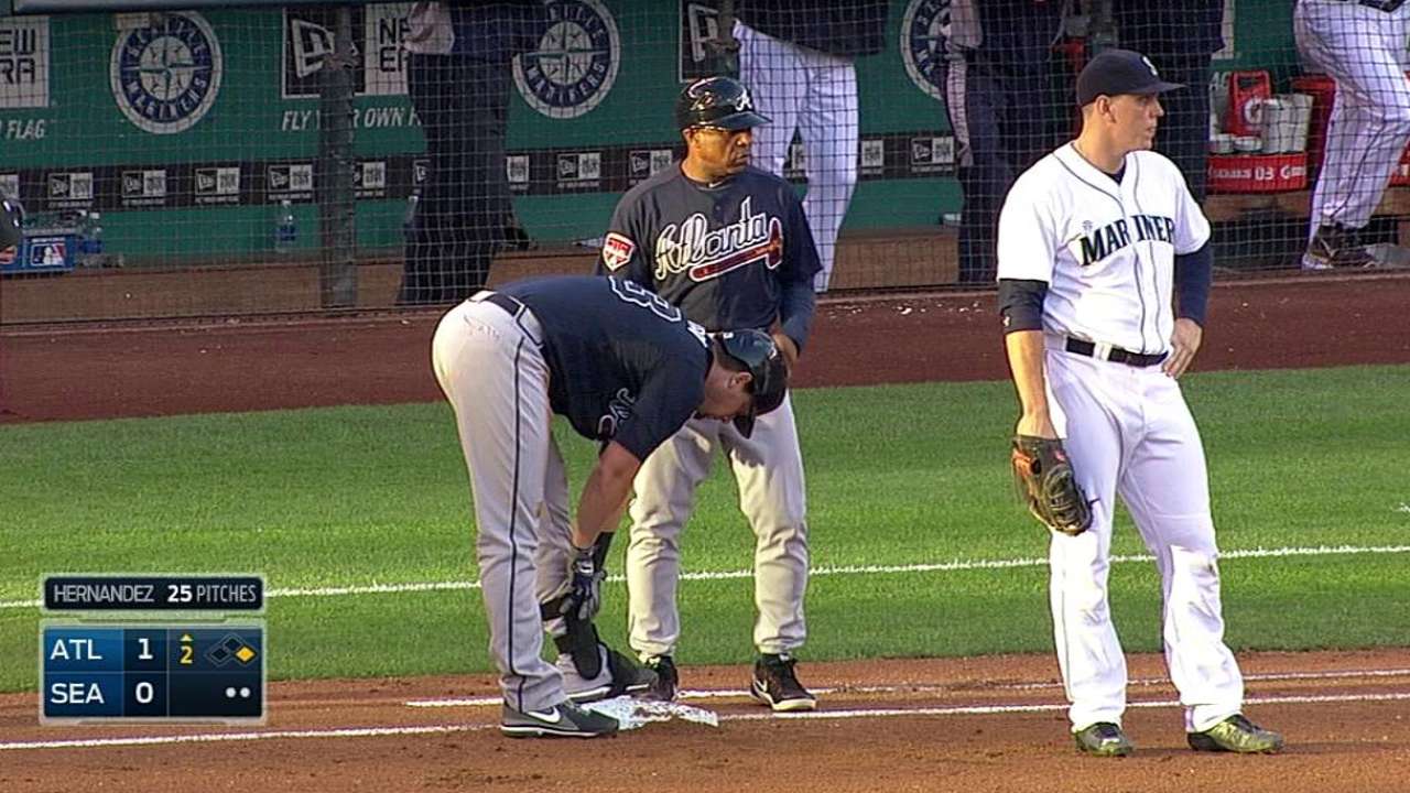 Braves can't solve Felix, drop seventh straight