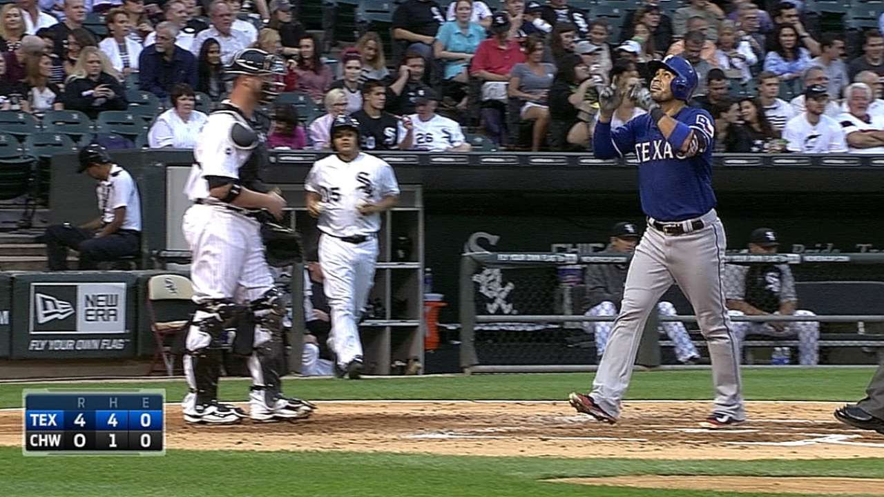 Rangers break out long ball, crush White Sox