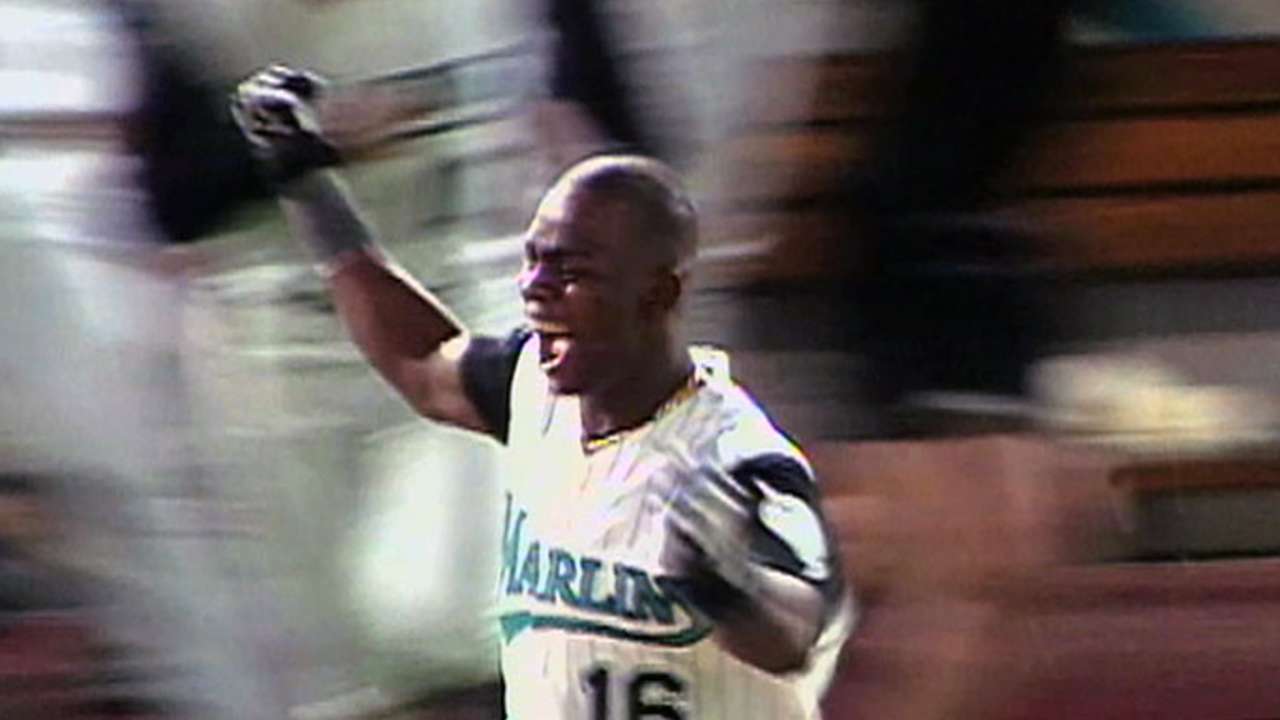 Redmond reacts to retirement of ex-teammate Renteria