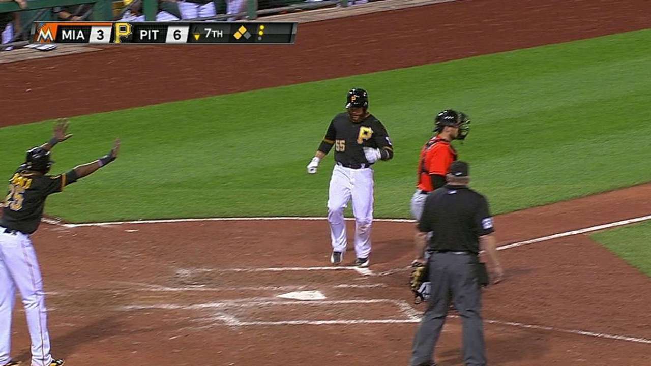 Piratas derrotan a Marlins con ataque tempranero
