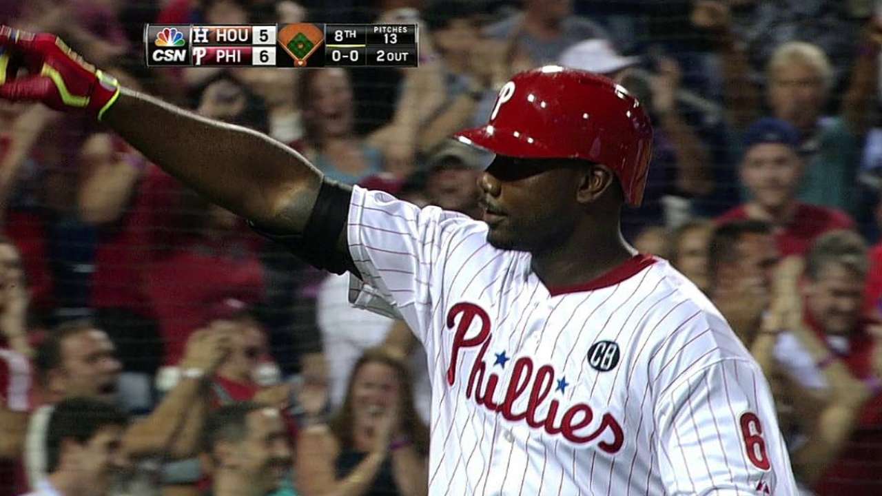 Howard's grand slam gives Phillies sweep