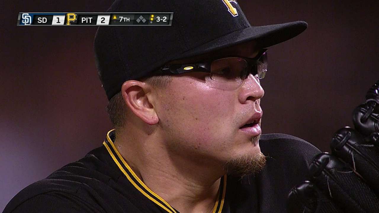 Worley, Harrison stay hot at packed PNC Park