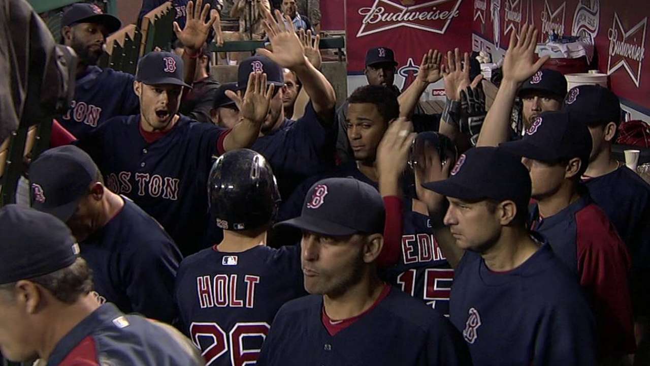 Céspedes remolca 2 y Boston le pega a Angelinos