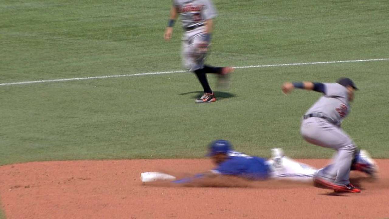 Reyes safe at second after Tigers' challenge in ninth