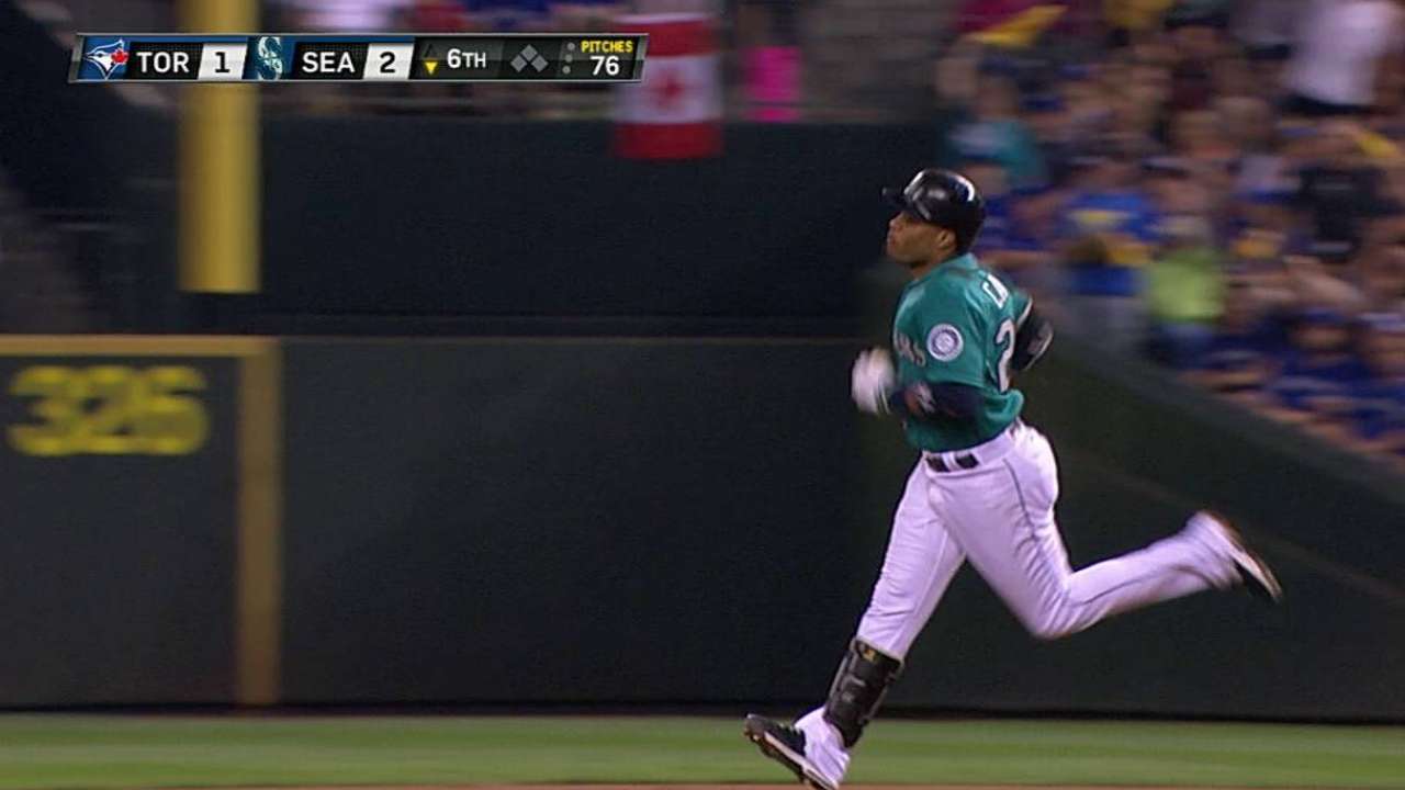 Cano electrifies Seattle's Wild Card chase